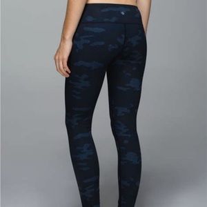 Lululemon Wunder Under Blue Camo Leggings